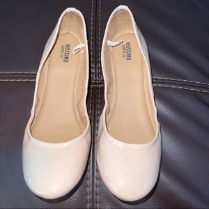 Mossimo Flats - Size 9